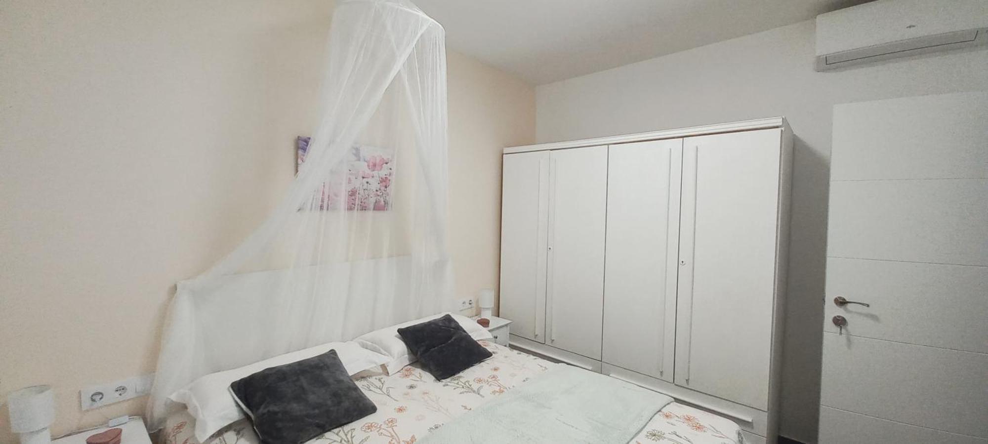 Cozy And Sunny Penthouse Fira Bcn Apartment L'Hospitalet de Llobregat Ngoại thất bức ảnh