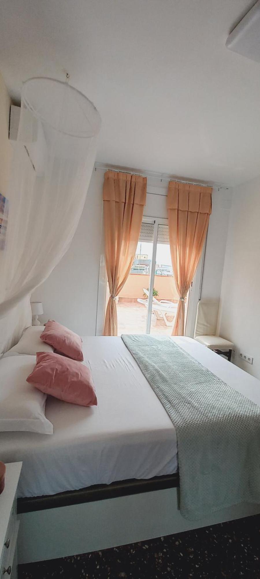 Cozy And Sunny Penthouse Fira Bcn Apartment L'Hospitalet de Llobregat Ngoại thất bức ảnh