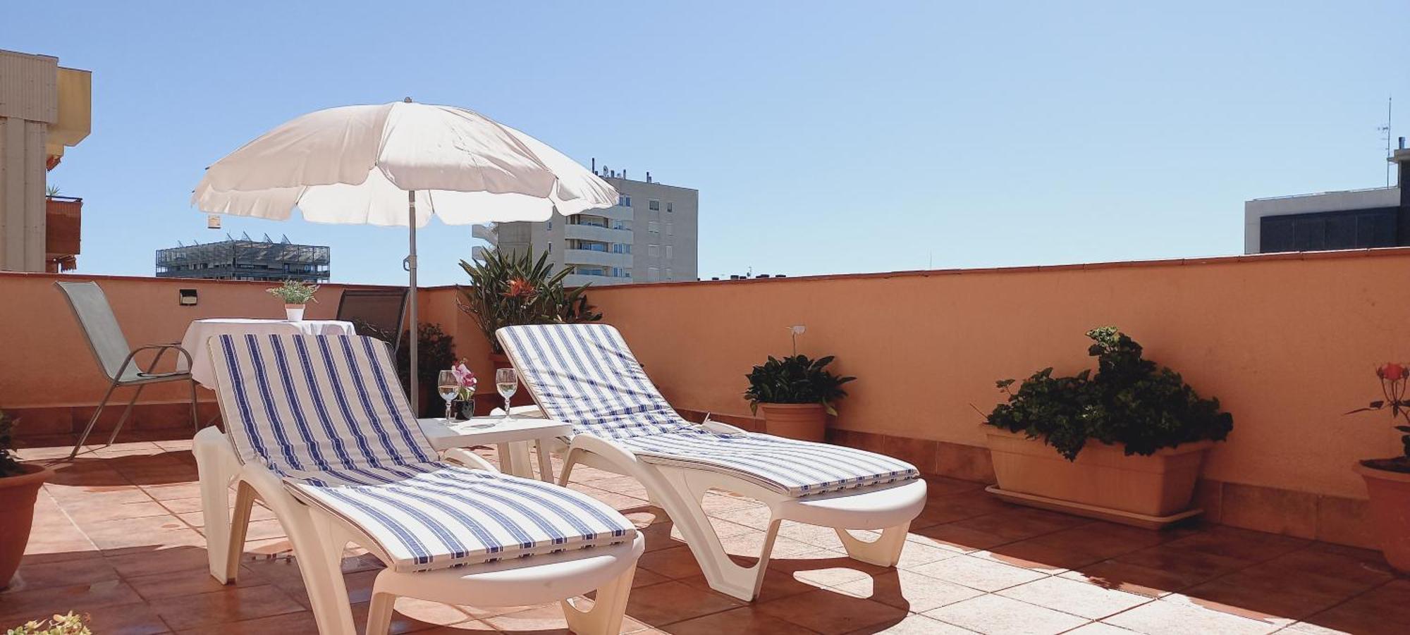 Cozy And Sunny Penthouse Fira Bcn Apartment L'Hospitalet de Llobregat Ngoại thất bức ảnh