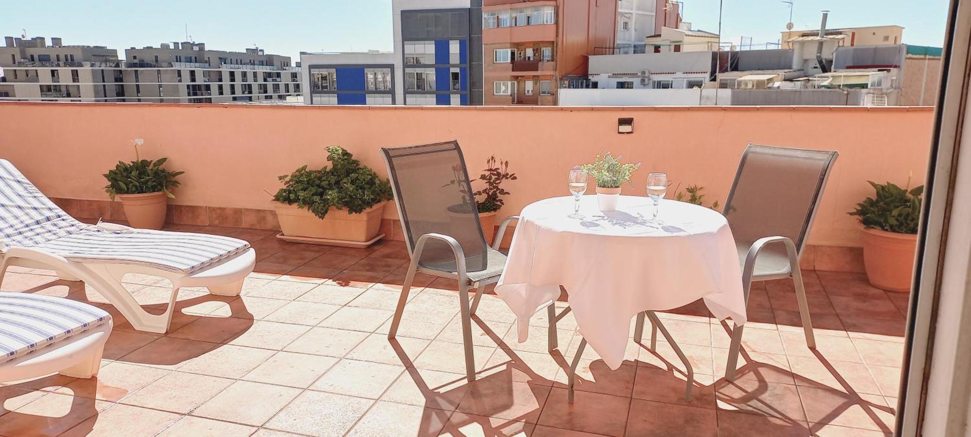 Cozy And Sunny Penthouse Fira Bcn Apartment L'Hospitalet de Llobregat Ngoại thất bức ảnh